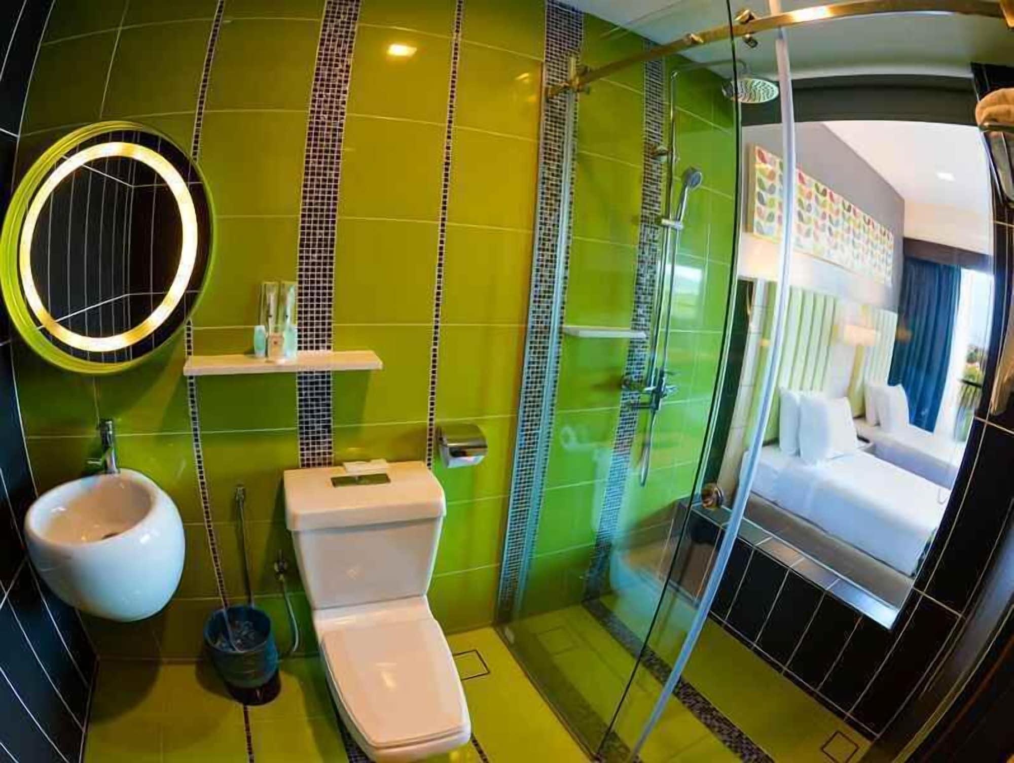 Mega View Hotel Kuantan Esterno foto