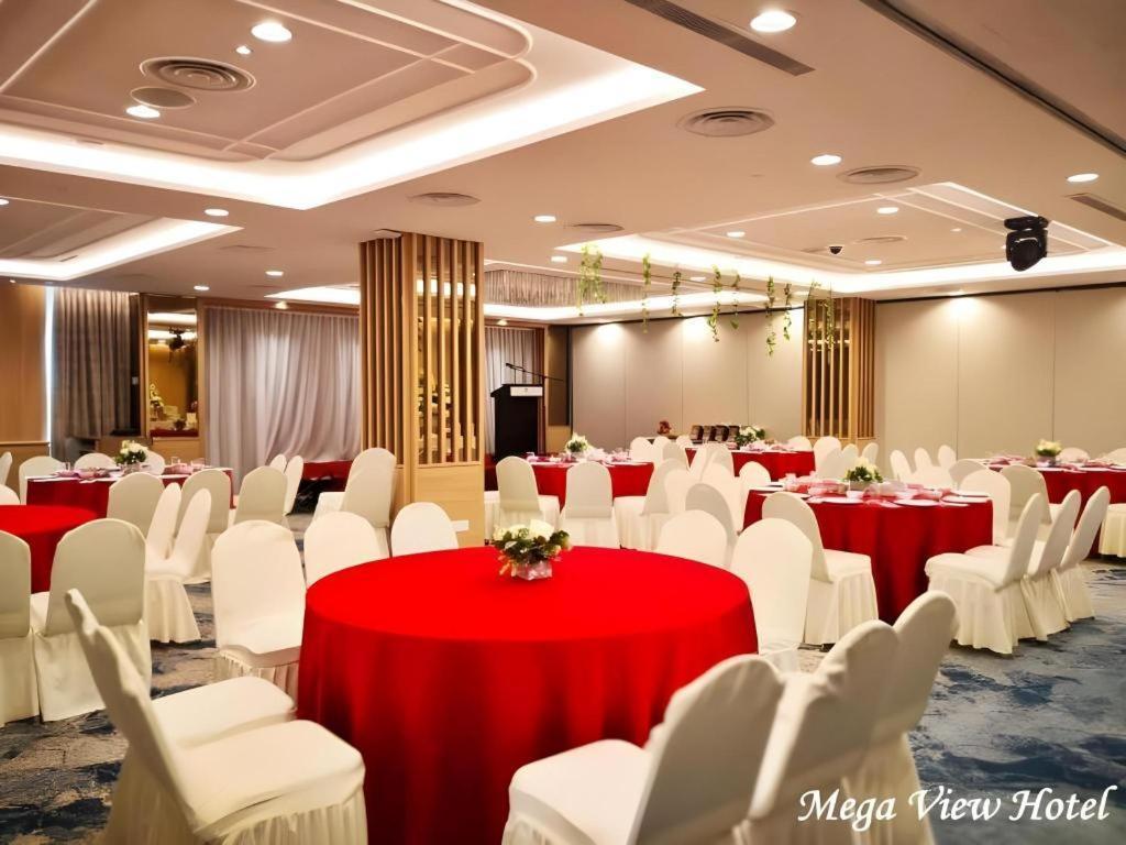 Mega View Hotel Kuantan Esterno foto